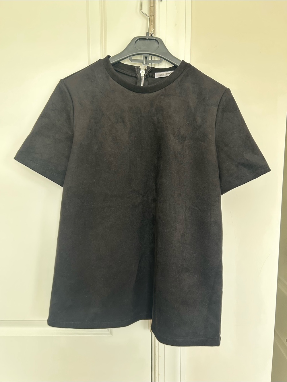 Zara Black Short-Sleeve Full Zipper Crewneck T-Shirt